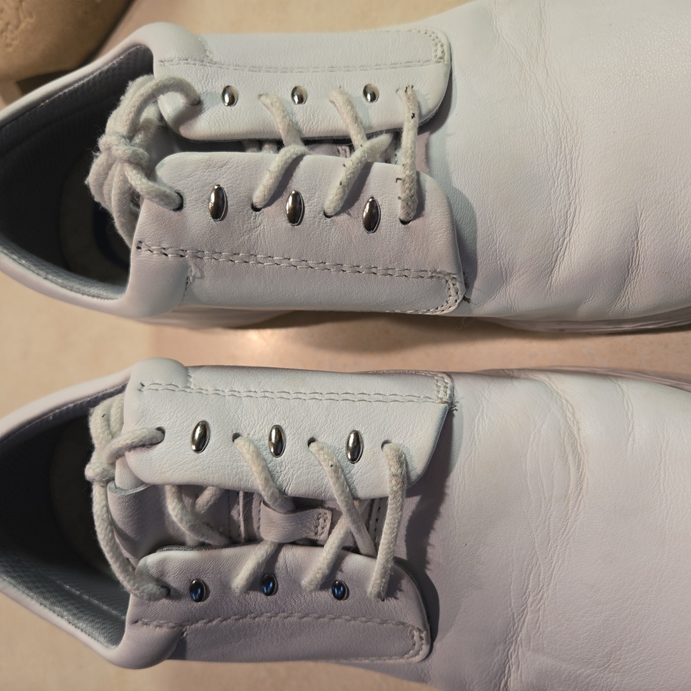 Nurse Mates Align Sneakers - Picture 10 of 12